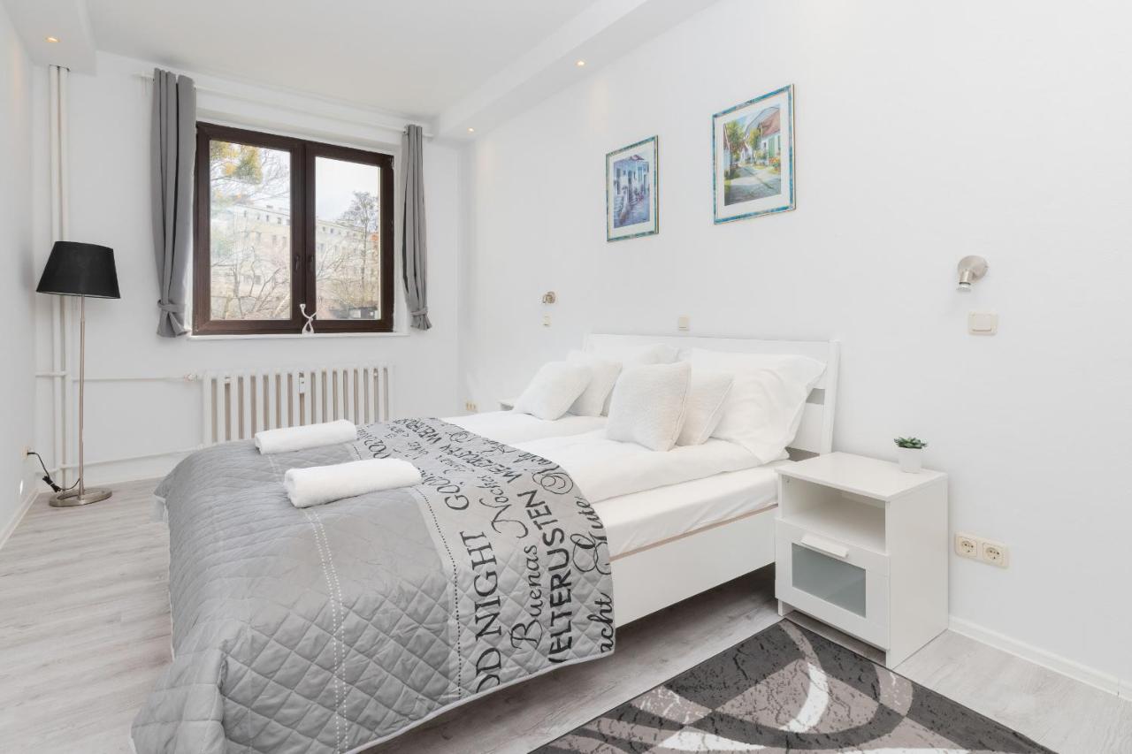 Apartments Riviera Swietojanska By Noclegi Renters กดิเนีย ภายนอก รูปภาพ